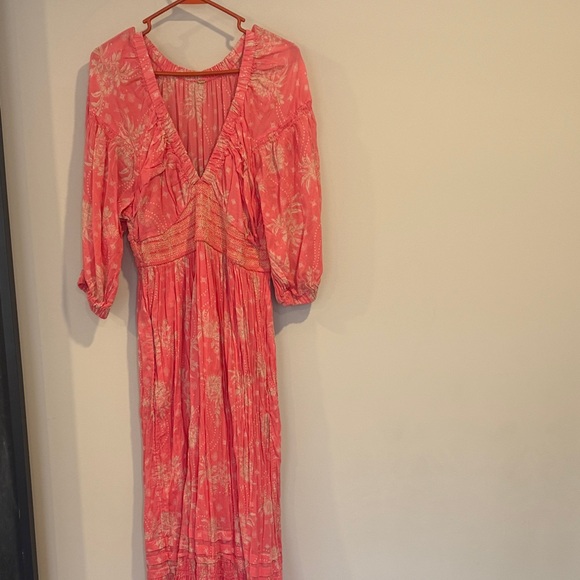 Free People Dresses & Skirts - Free People Coral Maxi Floral Dress